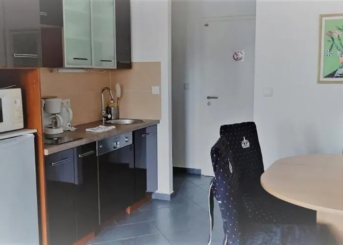 Mehrbettapartment Monteure Kueche Zentral Bola 3 Apartament Hamburg